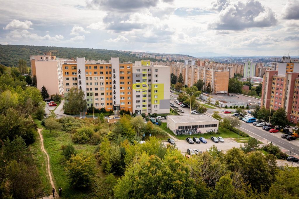 predaj 4-izbovy byt Kosice Tahanovce Pekinska okolie
