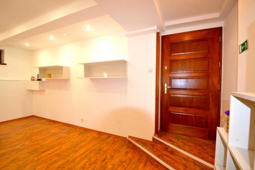 predaj-priestor-na-podnikanie-kosice-stare-mesto-tovarenska-3